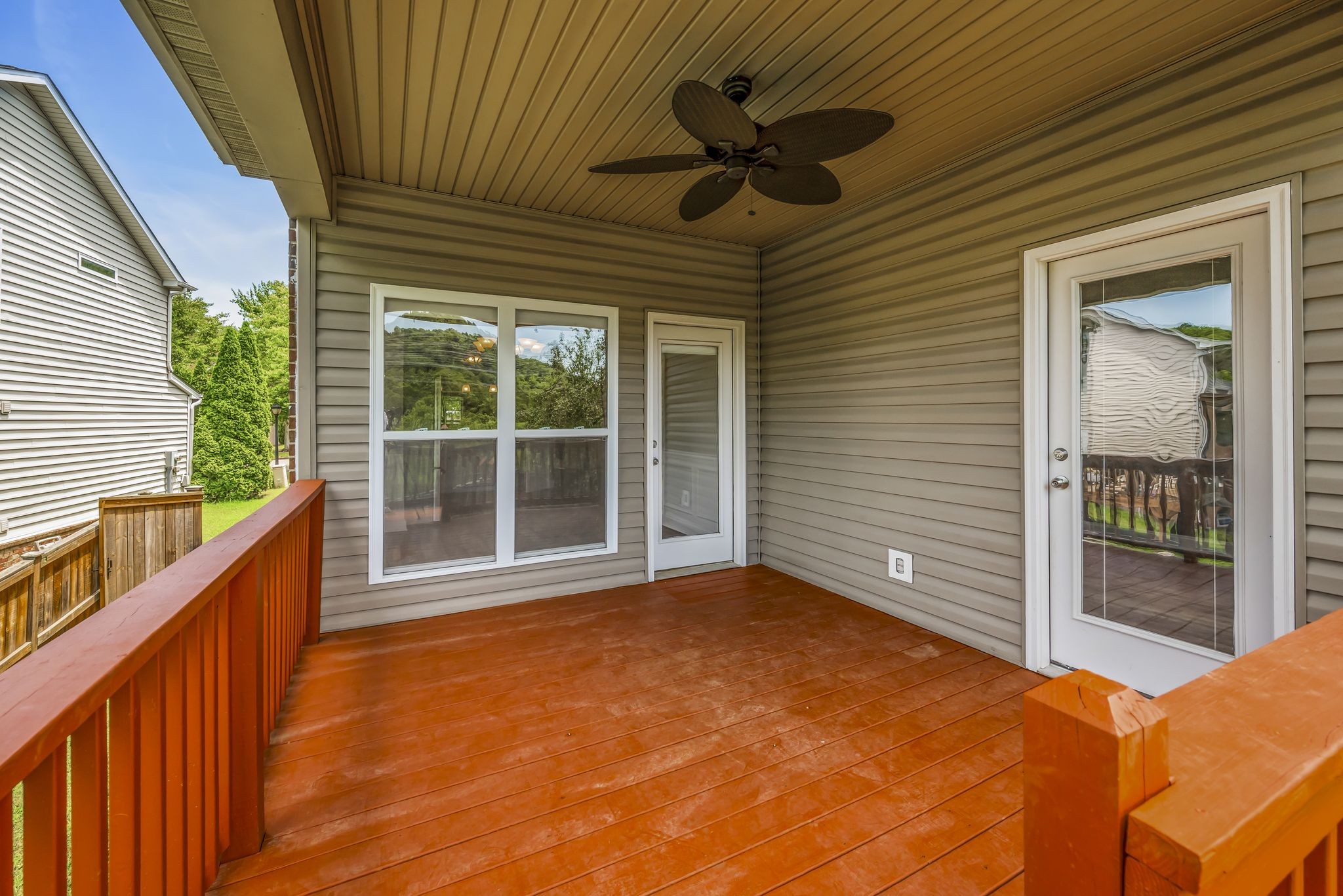 7143 Riverfront Dr