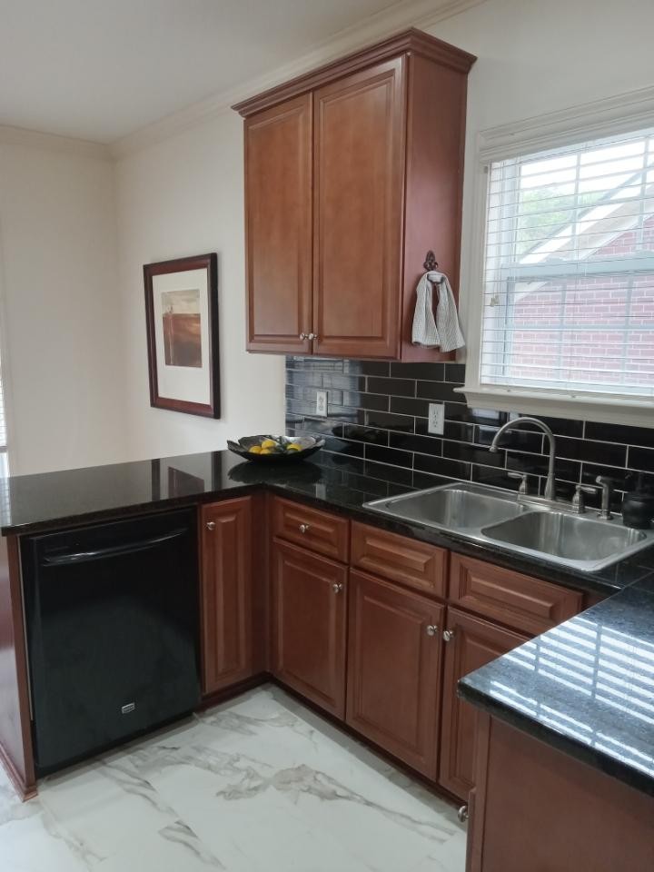 7118 Sunrise Cir