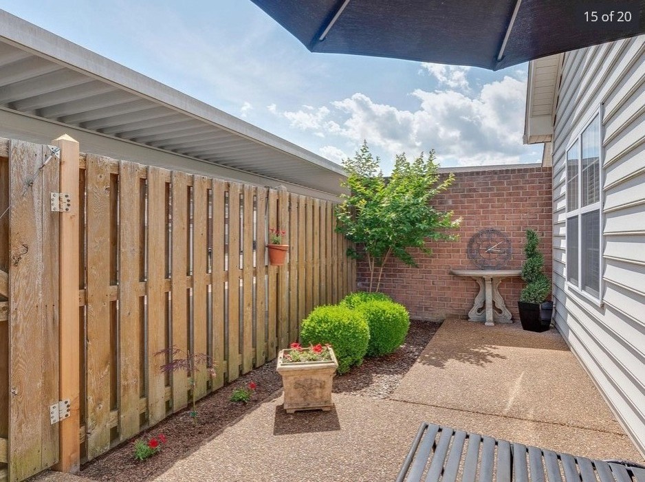 7118 Sunrise Cir