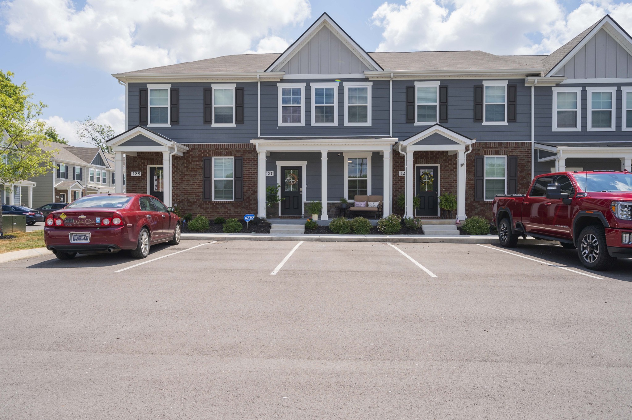 127 Grayson Cir