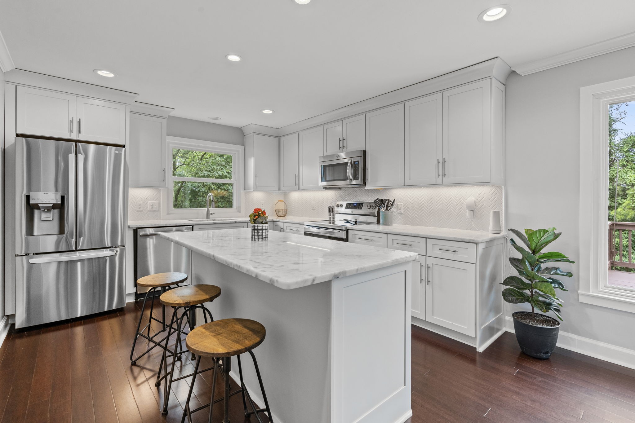 5709 Shetland Court
