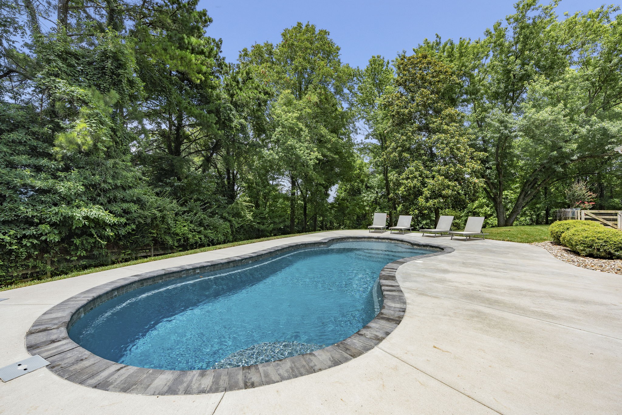 5709 Shetland Court