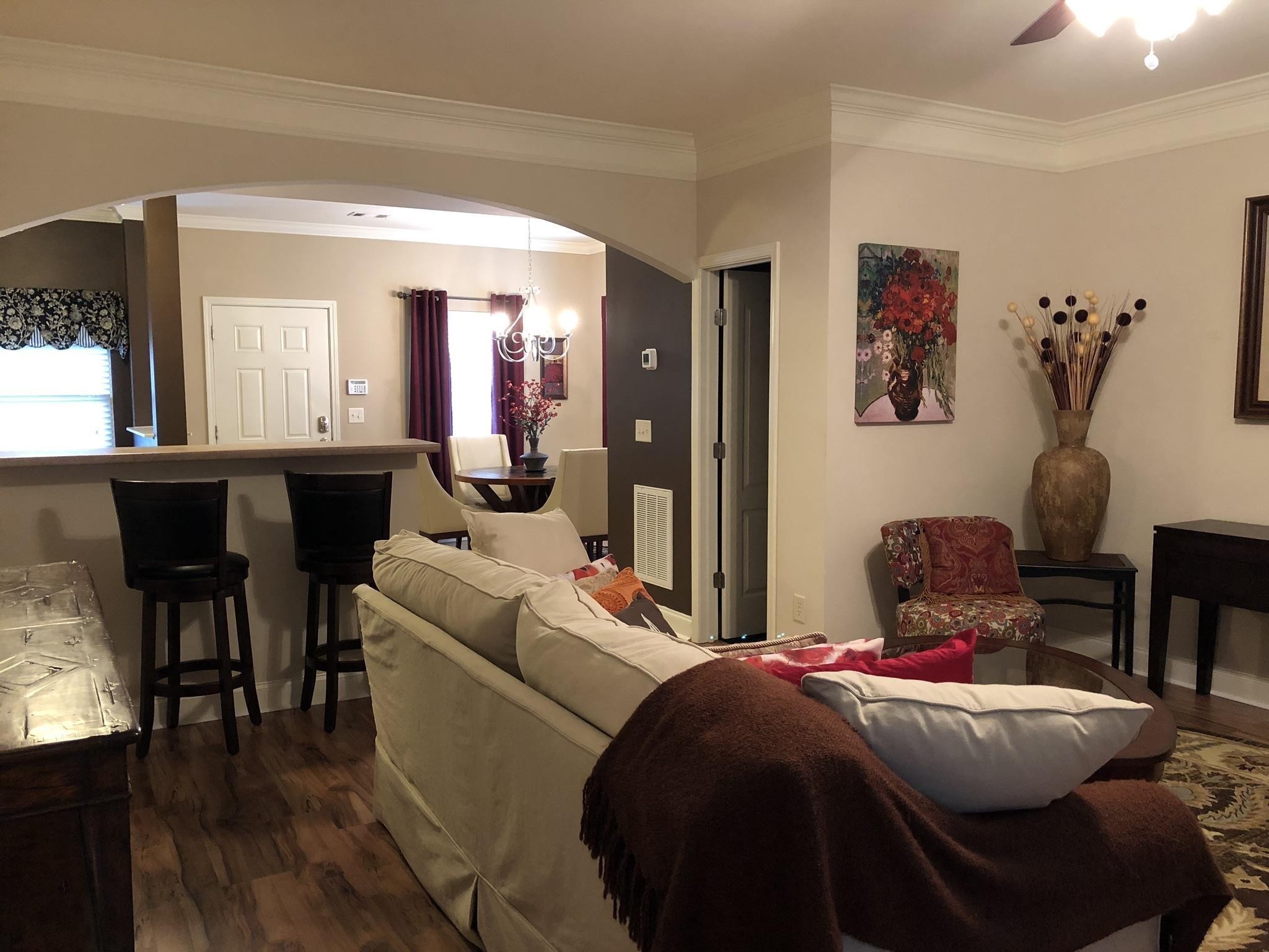 735 Tulip Grove Rd Unit: 214