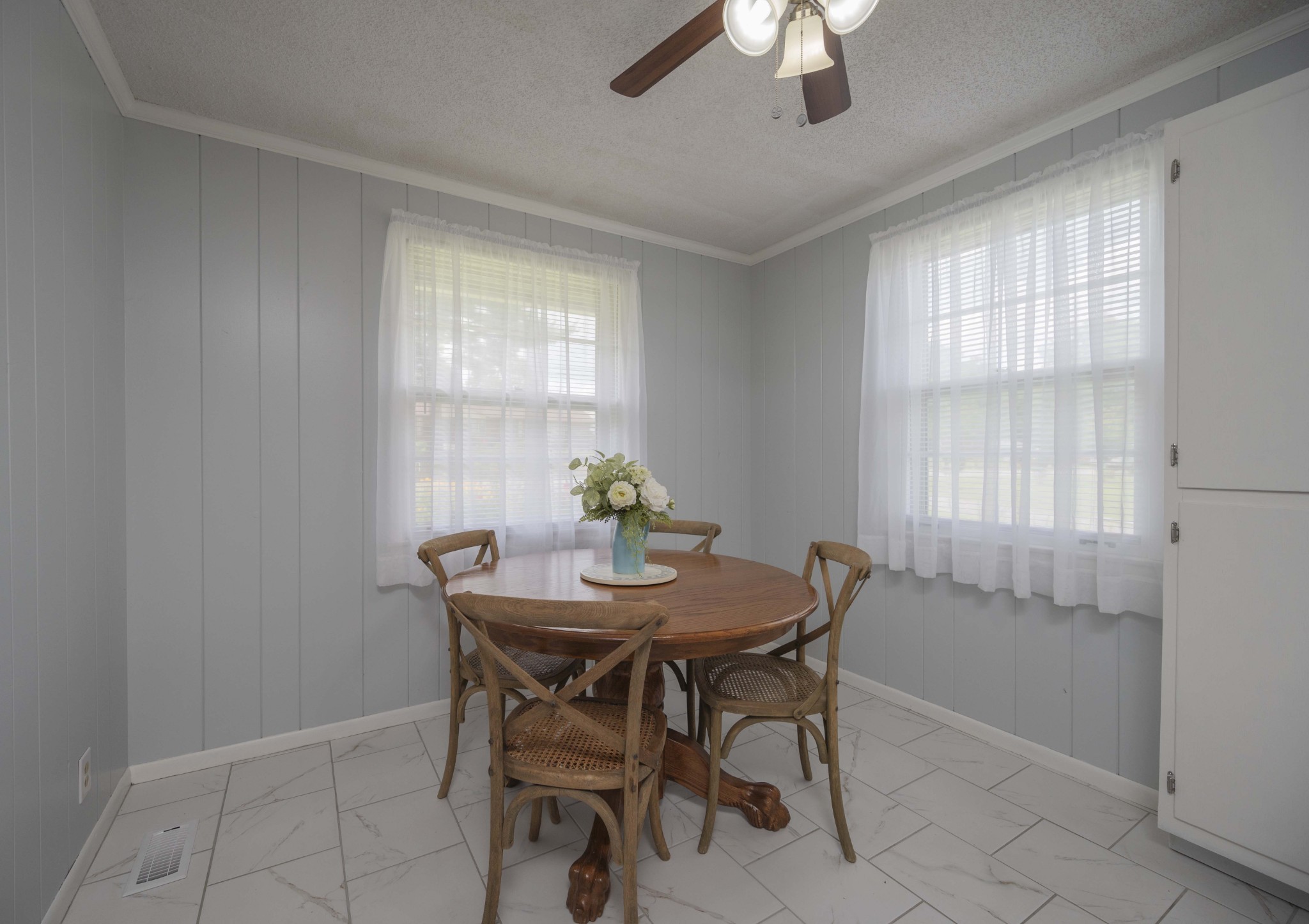 324 Willard Dr