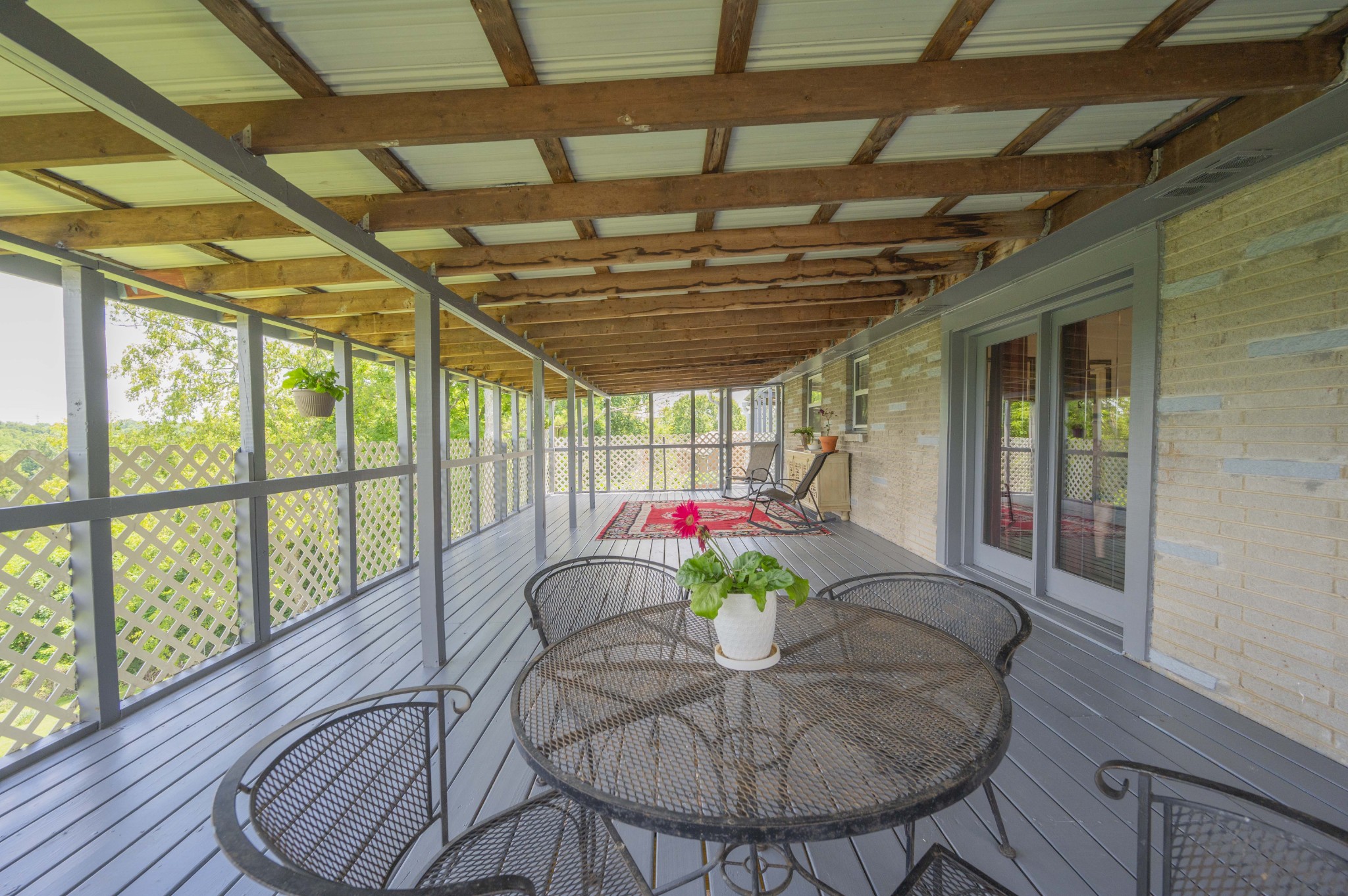 324 Willard Dr
