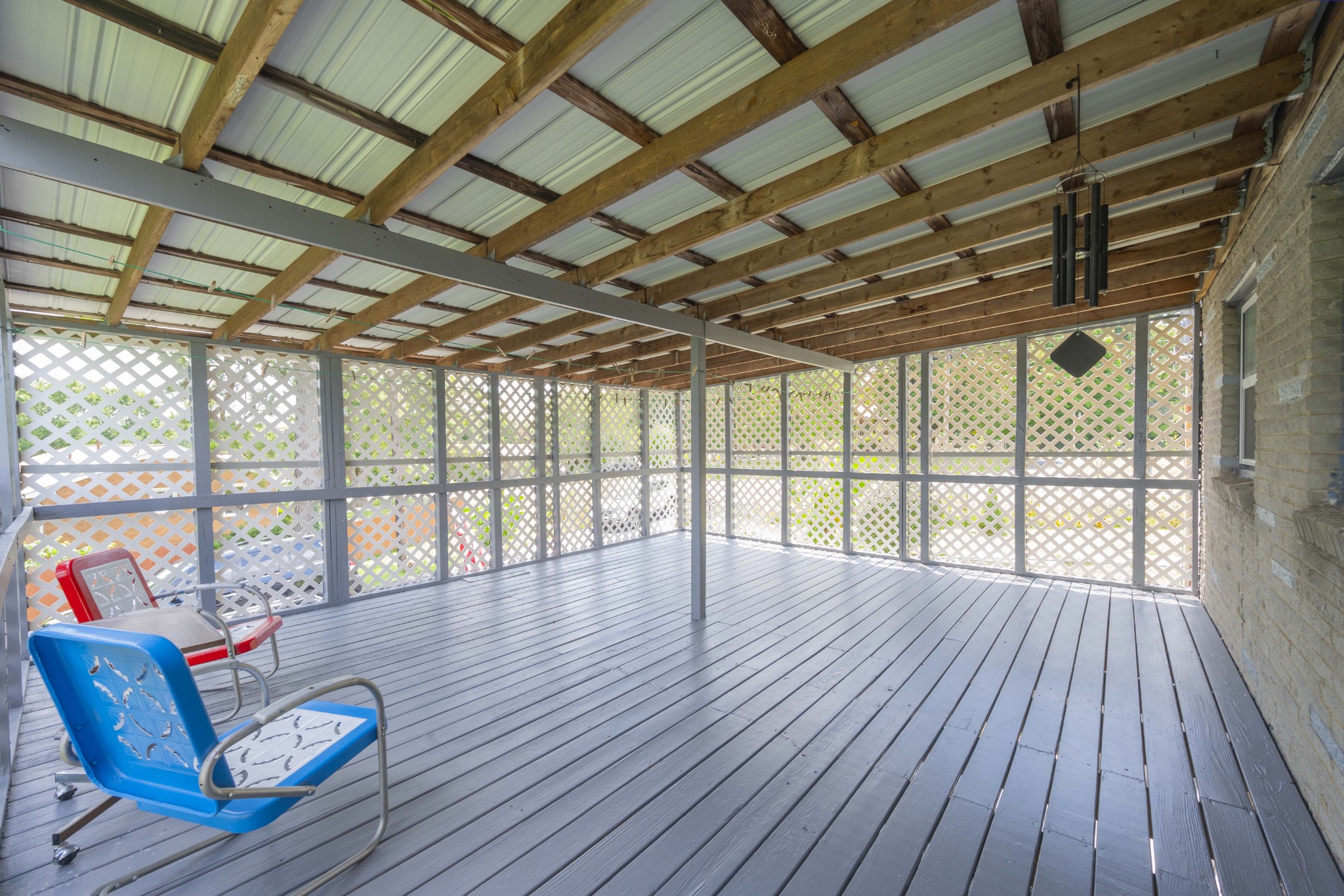 324 Willard Dr