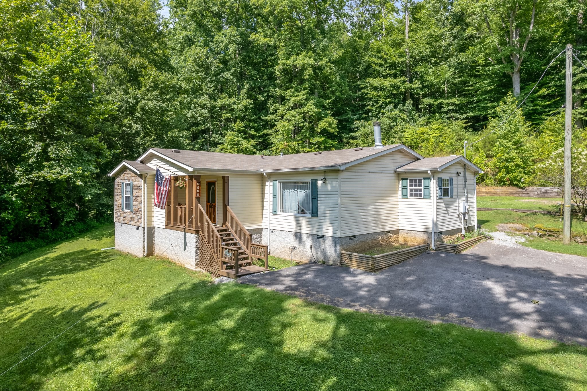 4312 Bernard Rd