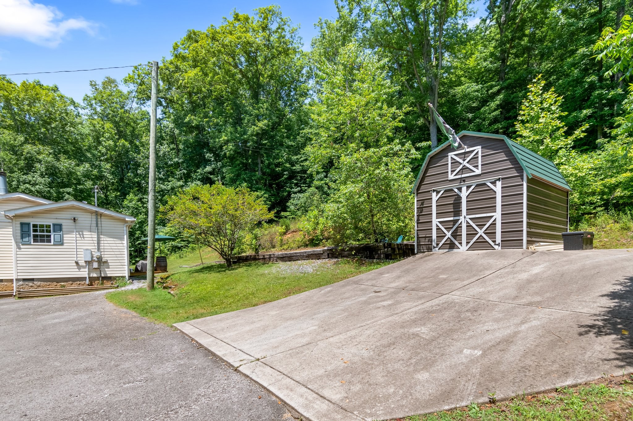 4312 Bernard Rd