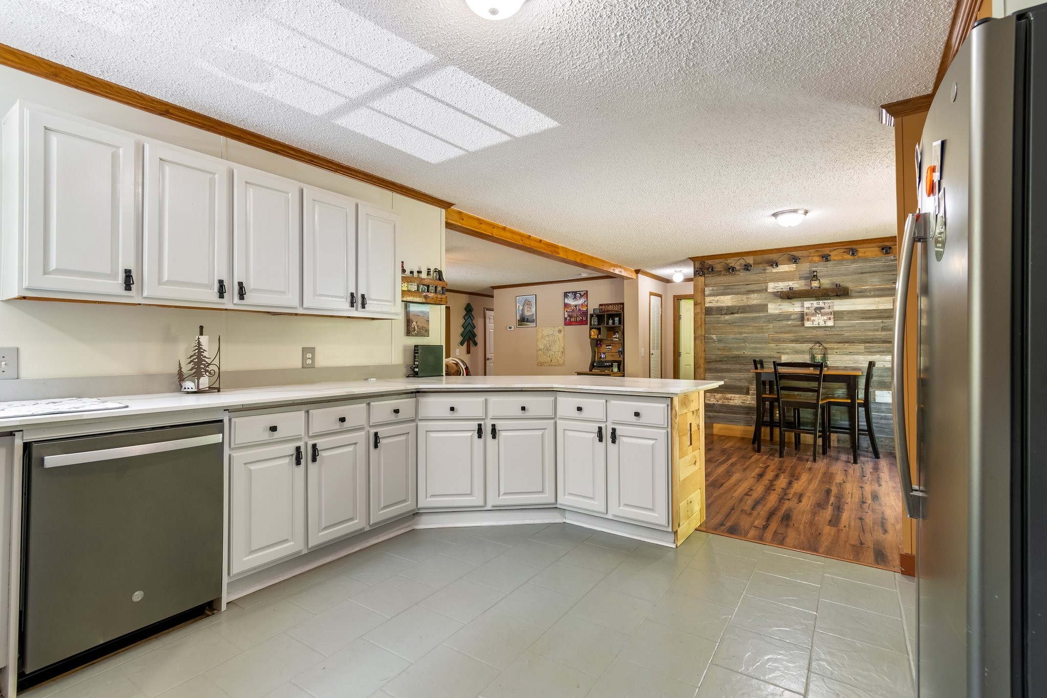 4312 Bernard Rd