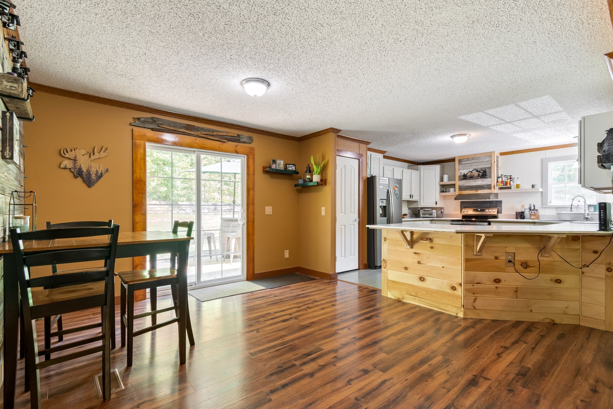 4312 Bernard Rd