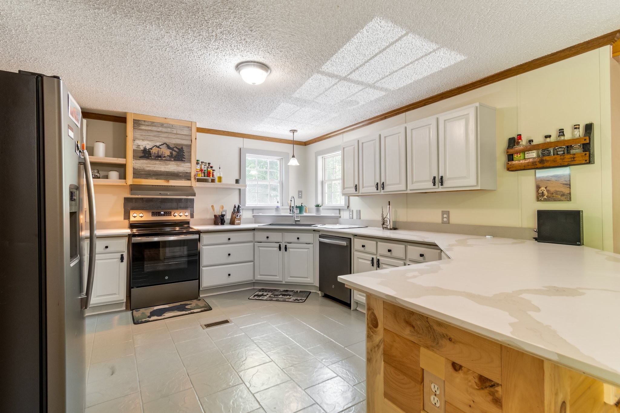4312 Bernard Rd