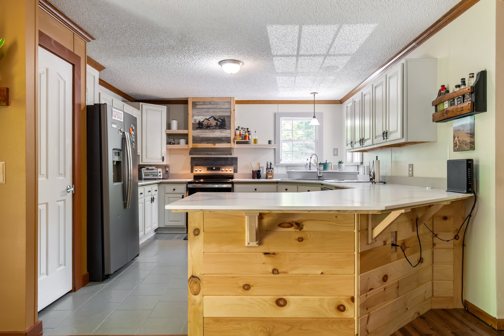 4312 Bernard Rd