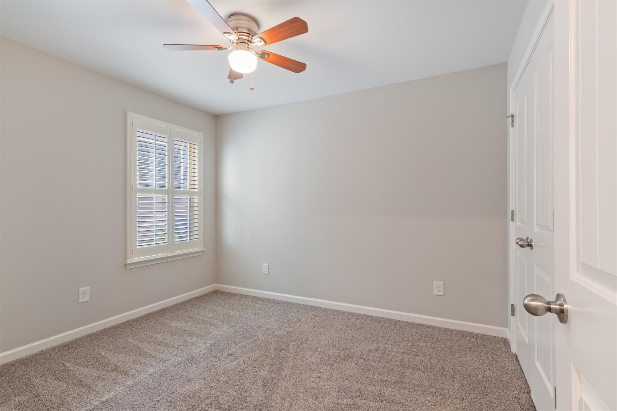 523 High Echelon Cir