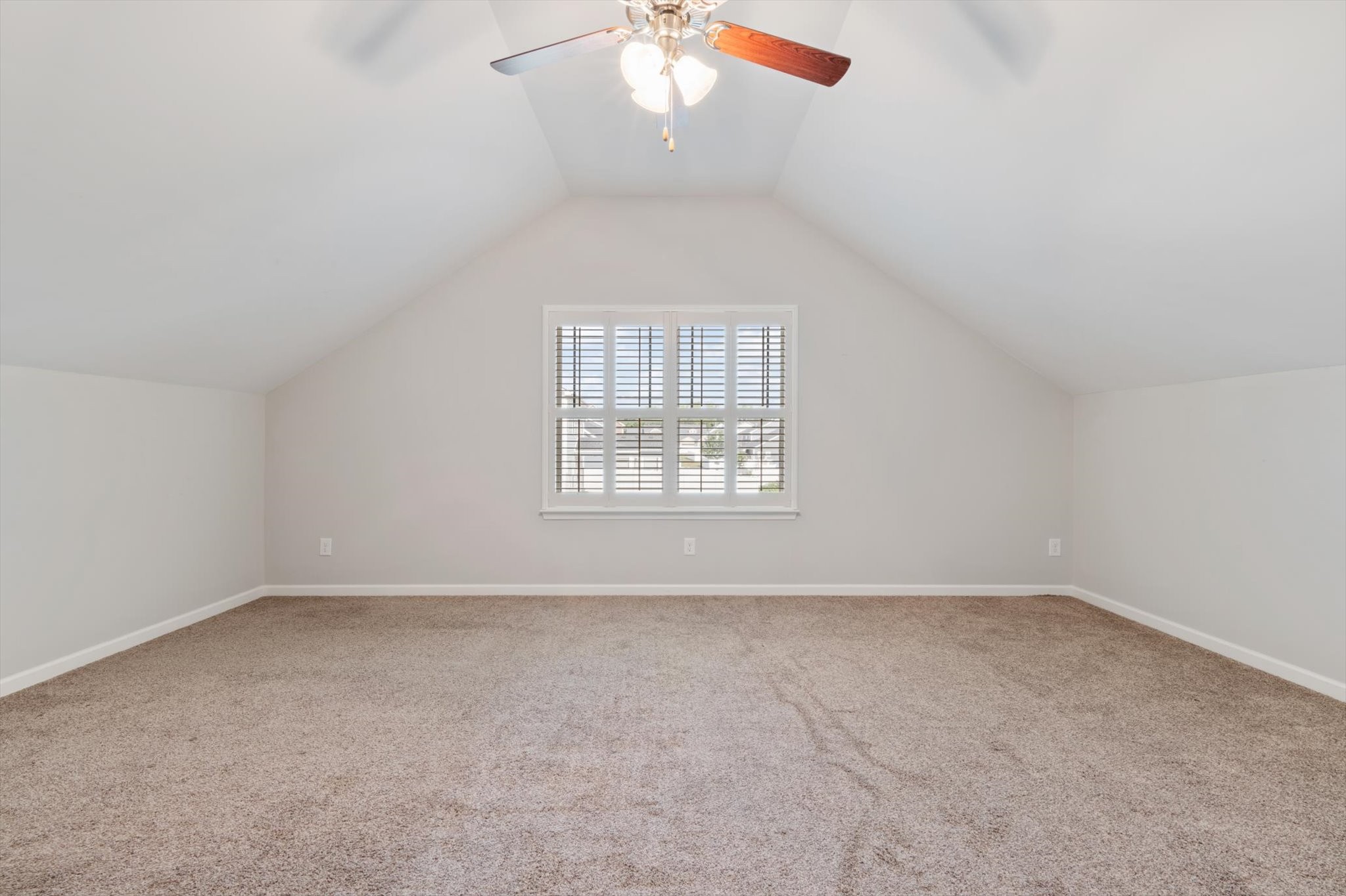 523 High Echelon Cir