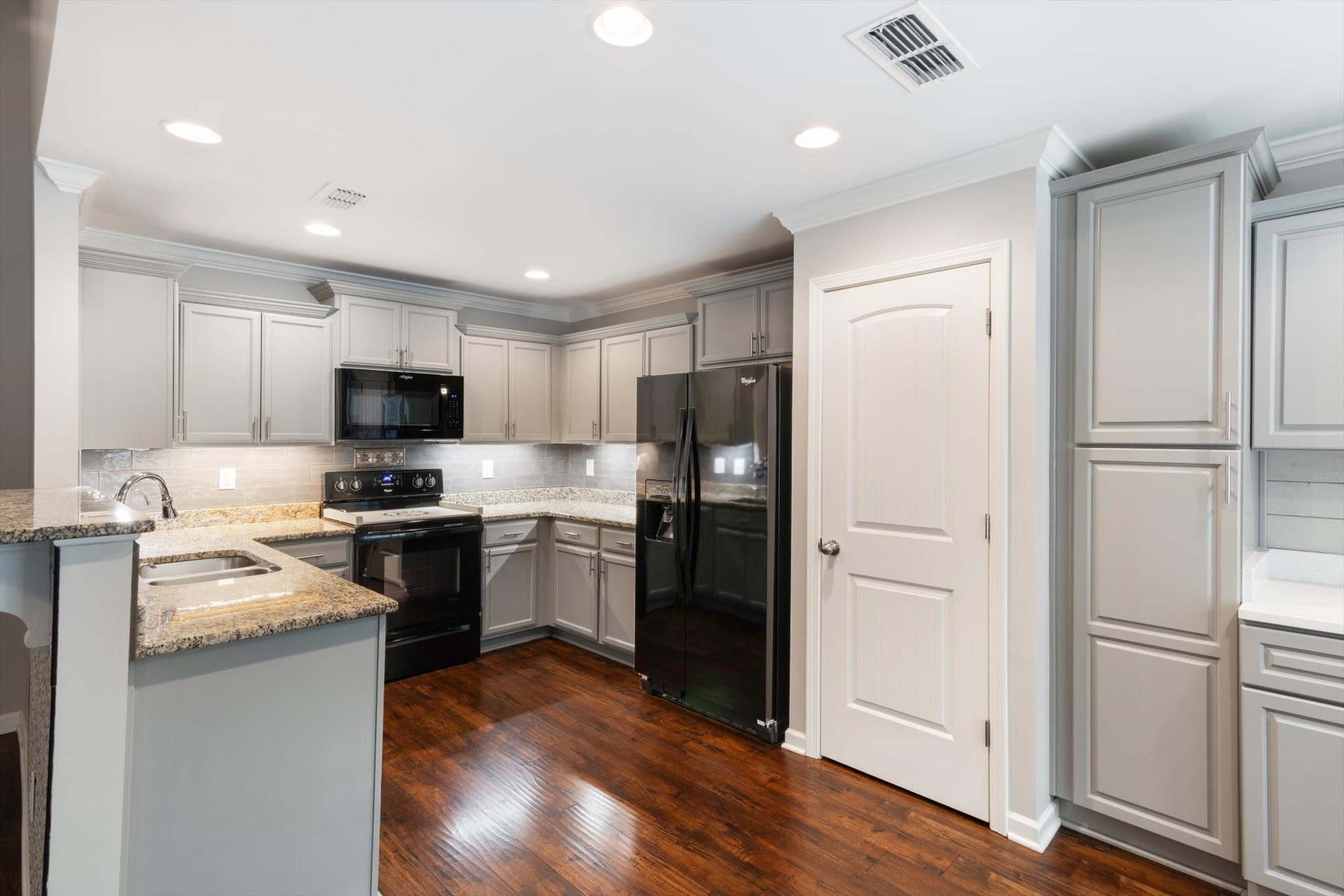 523 High Echelon Cir