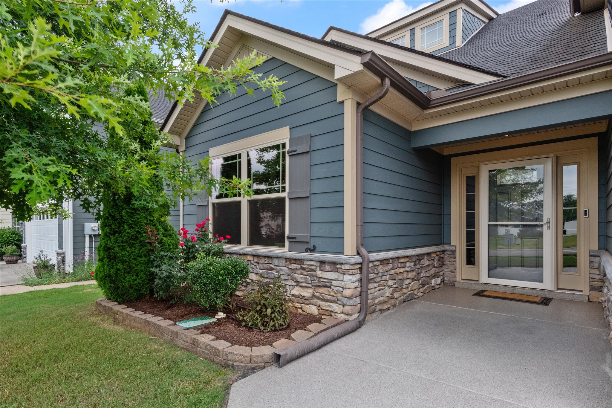 523 High Echelon Cir