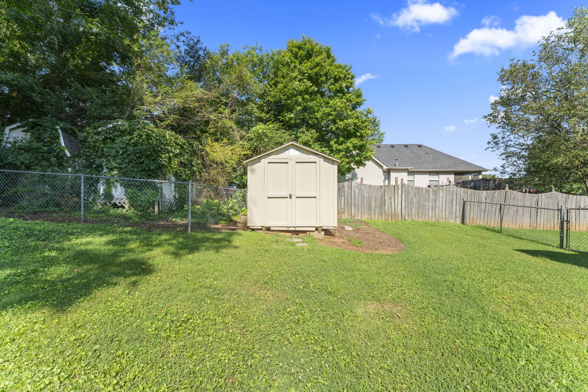 2125 Dothan Dr