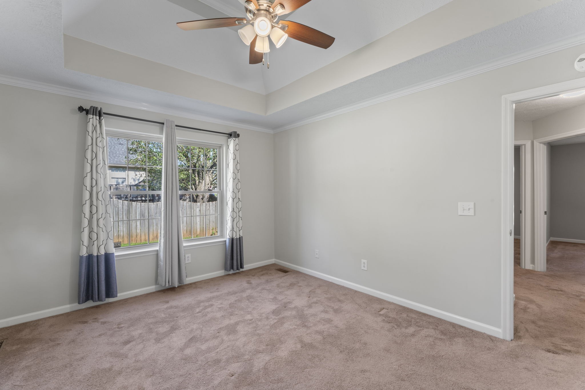2125 Dothan Dr