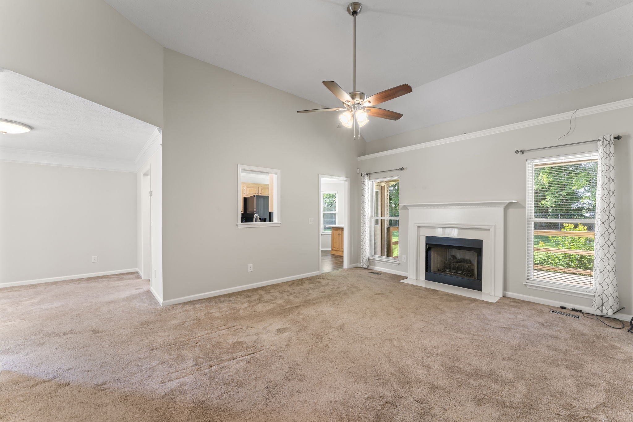 2125 Dothan Dr