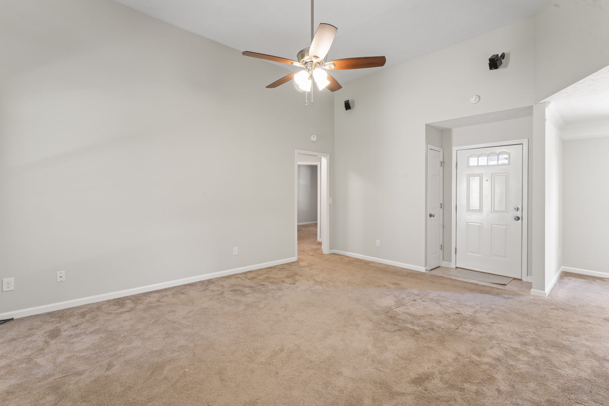 2125 Dothan Dr