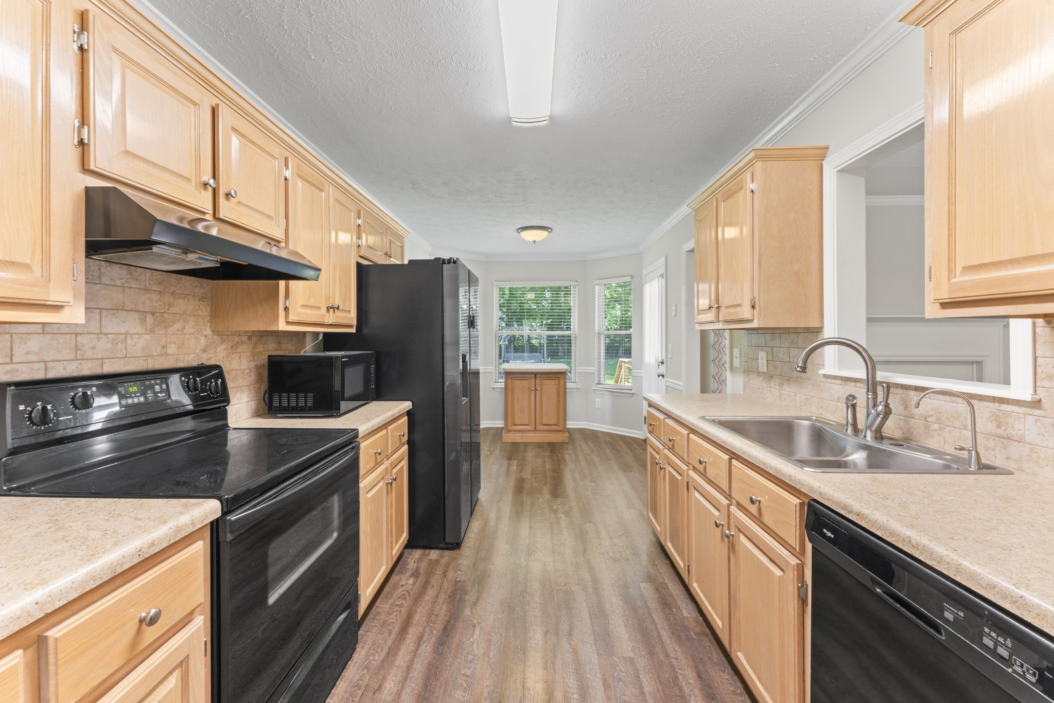 2125 Dothan Dr