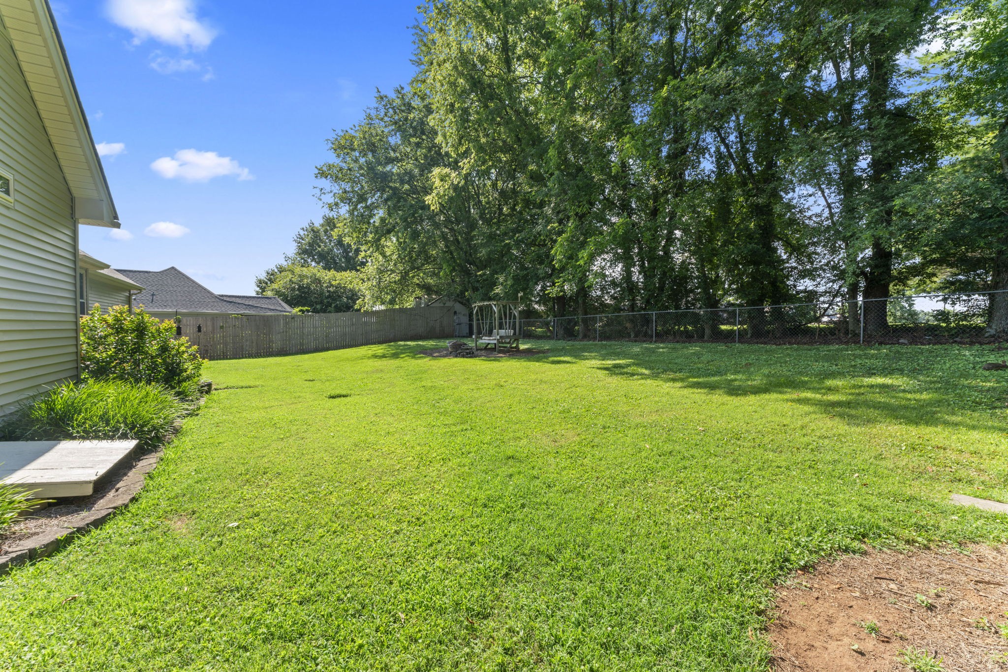 2125 Dothan Dr