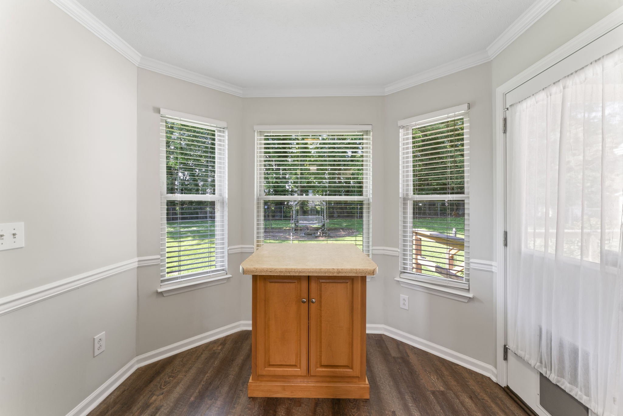 2125 Dothan Dr