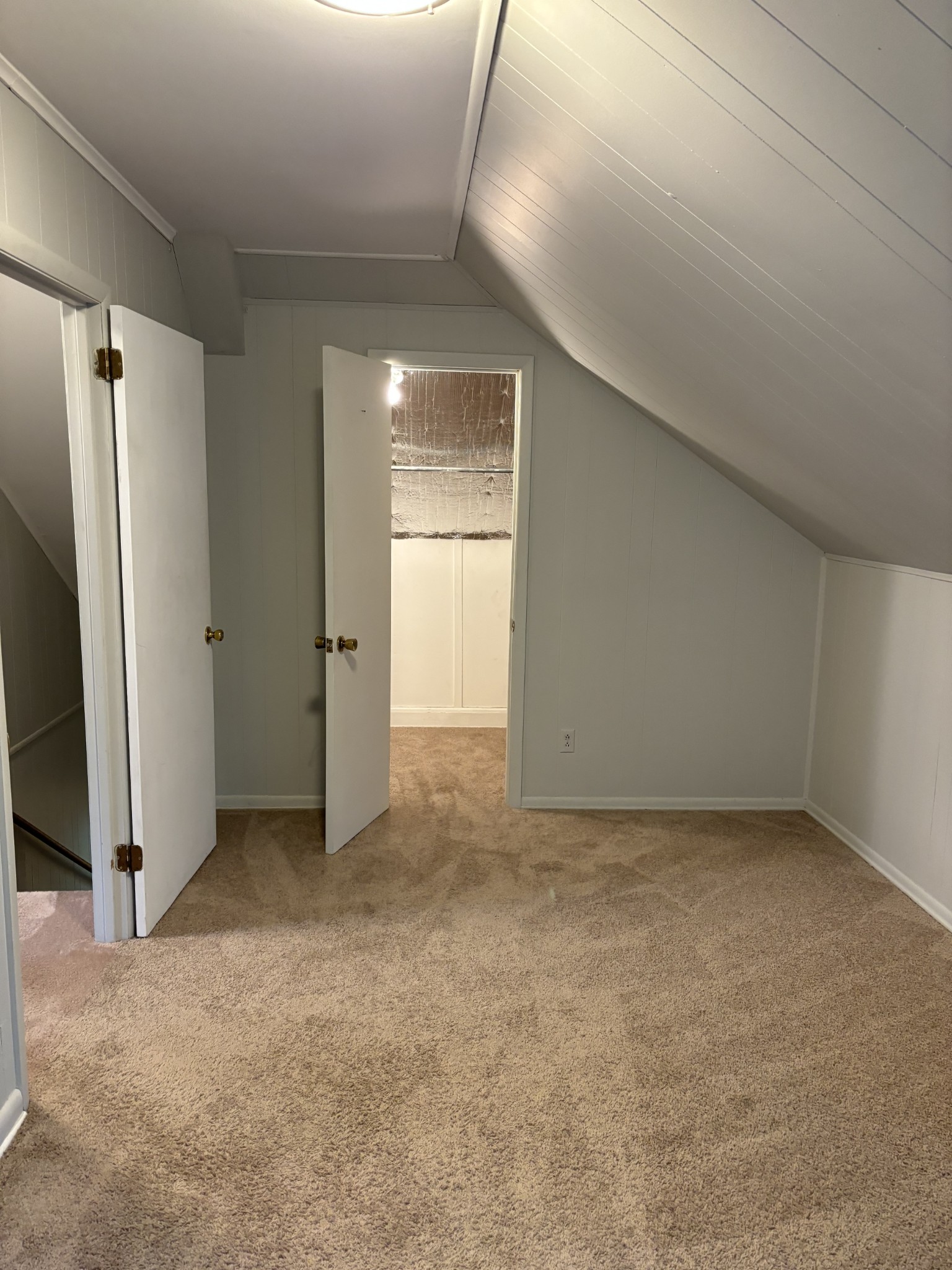 206B Elmington Ave