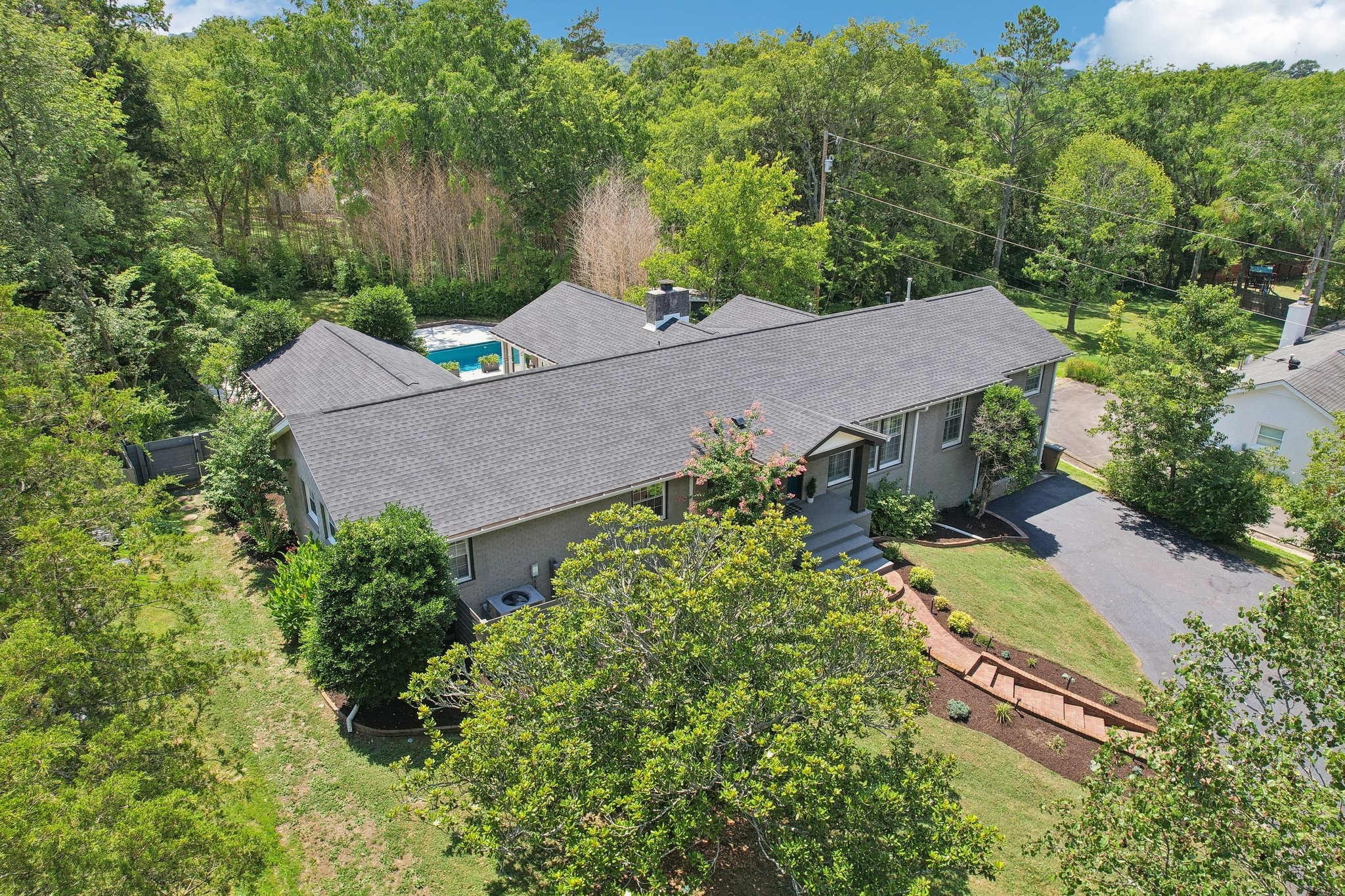 769 W Meade Dr