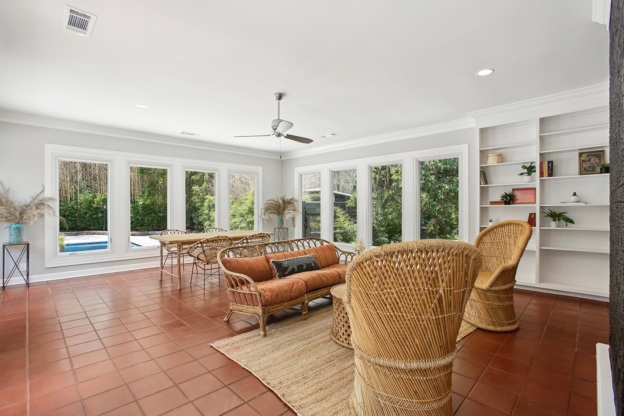 769 W Meade Dr