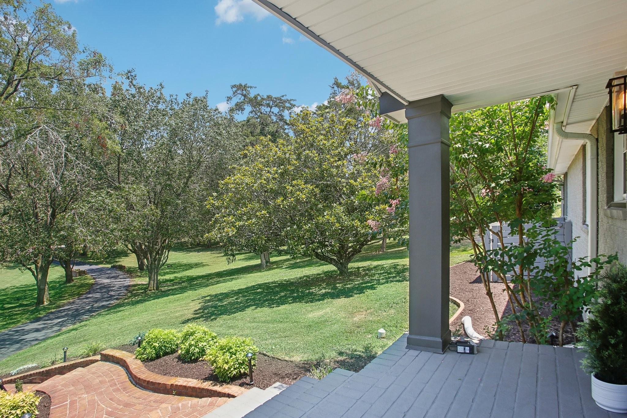769 W Meade Dr