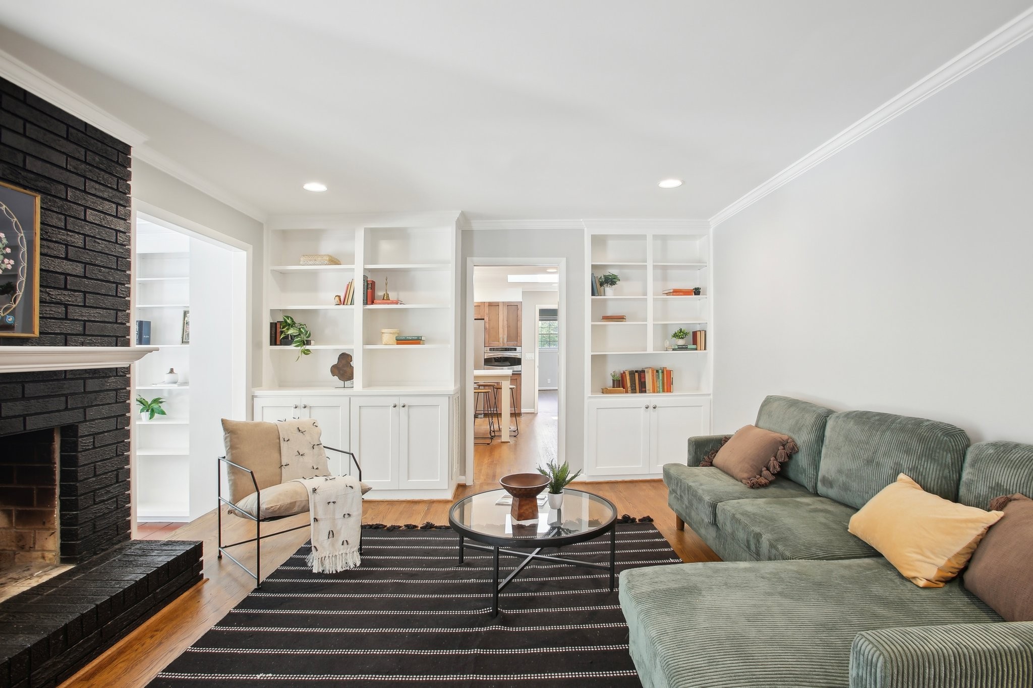 769 W Meade Dr