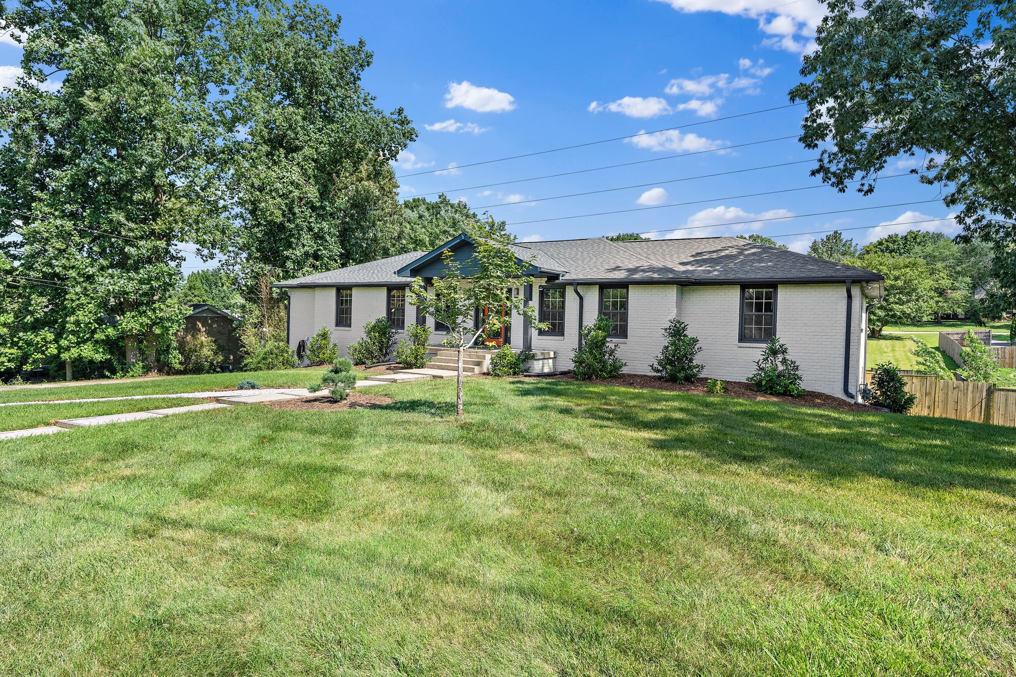 4009 Port Cleburne Ln