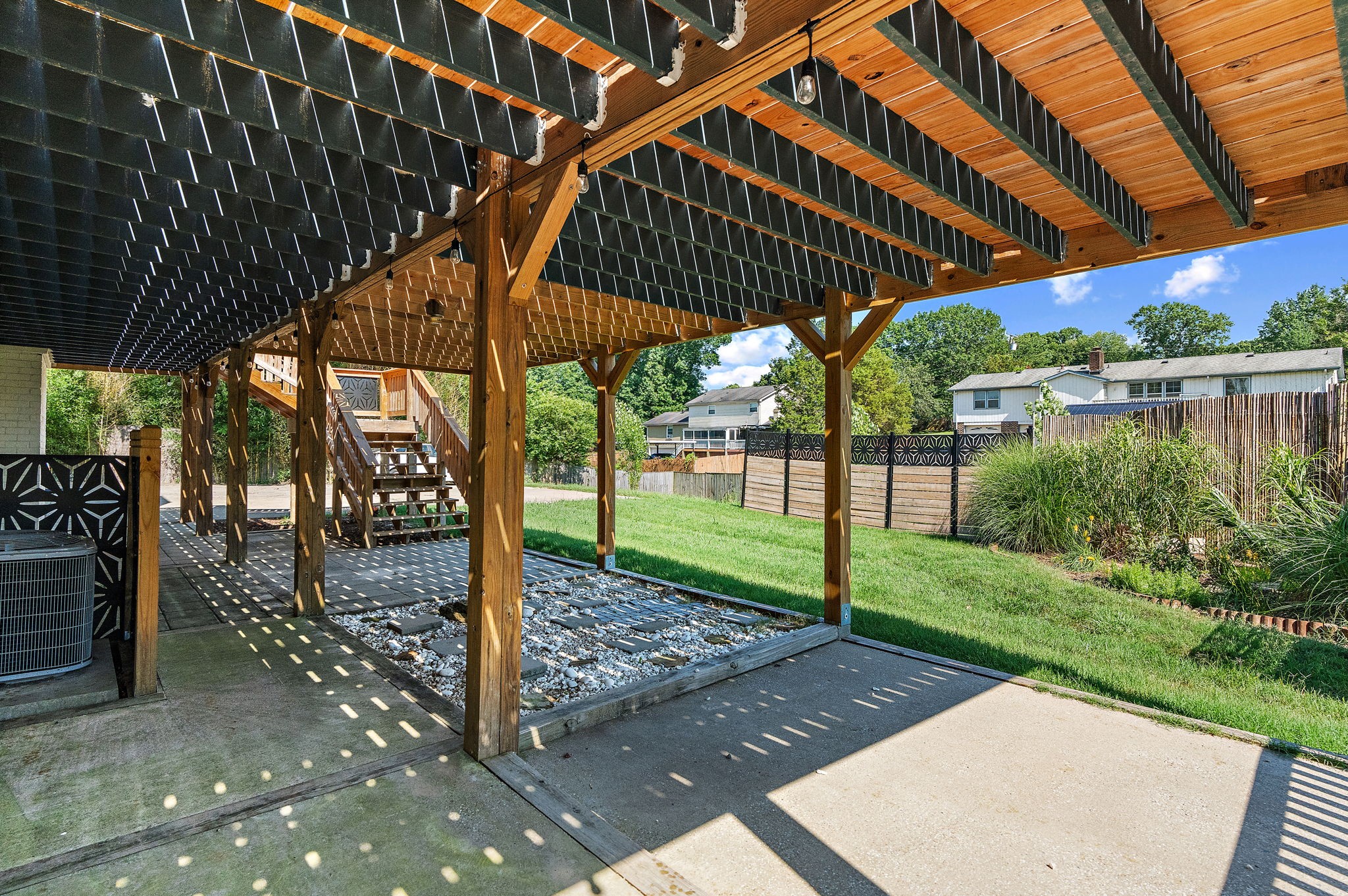 4009 Port Cleburne Ln
