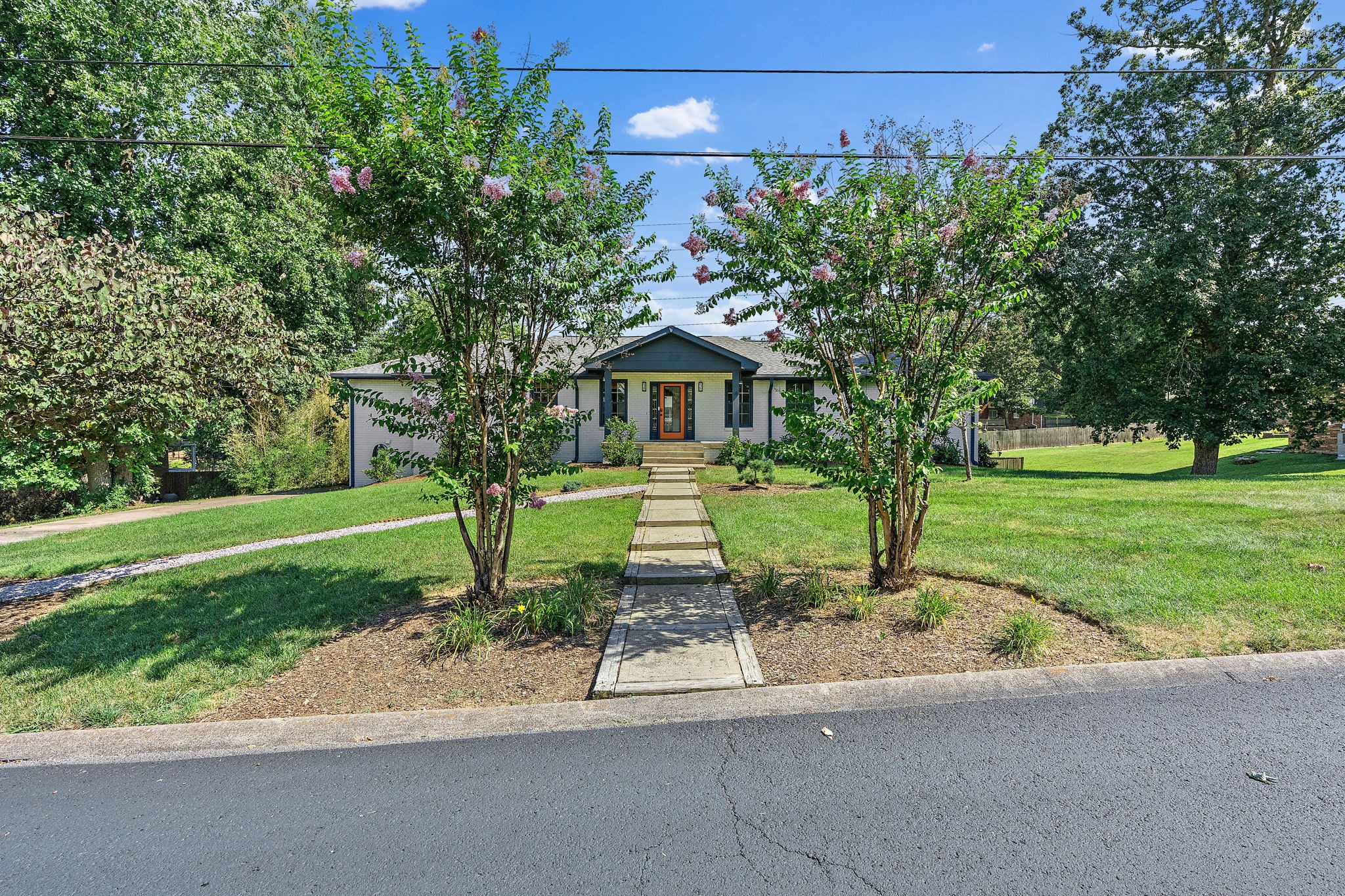 4009 Port Cleburne Ln