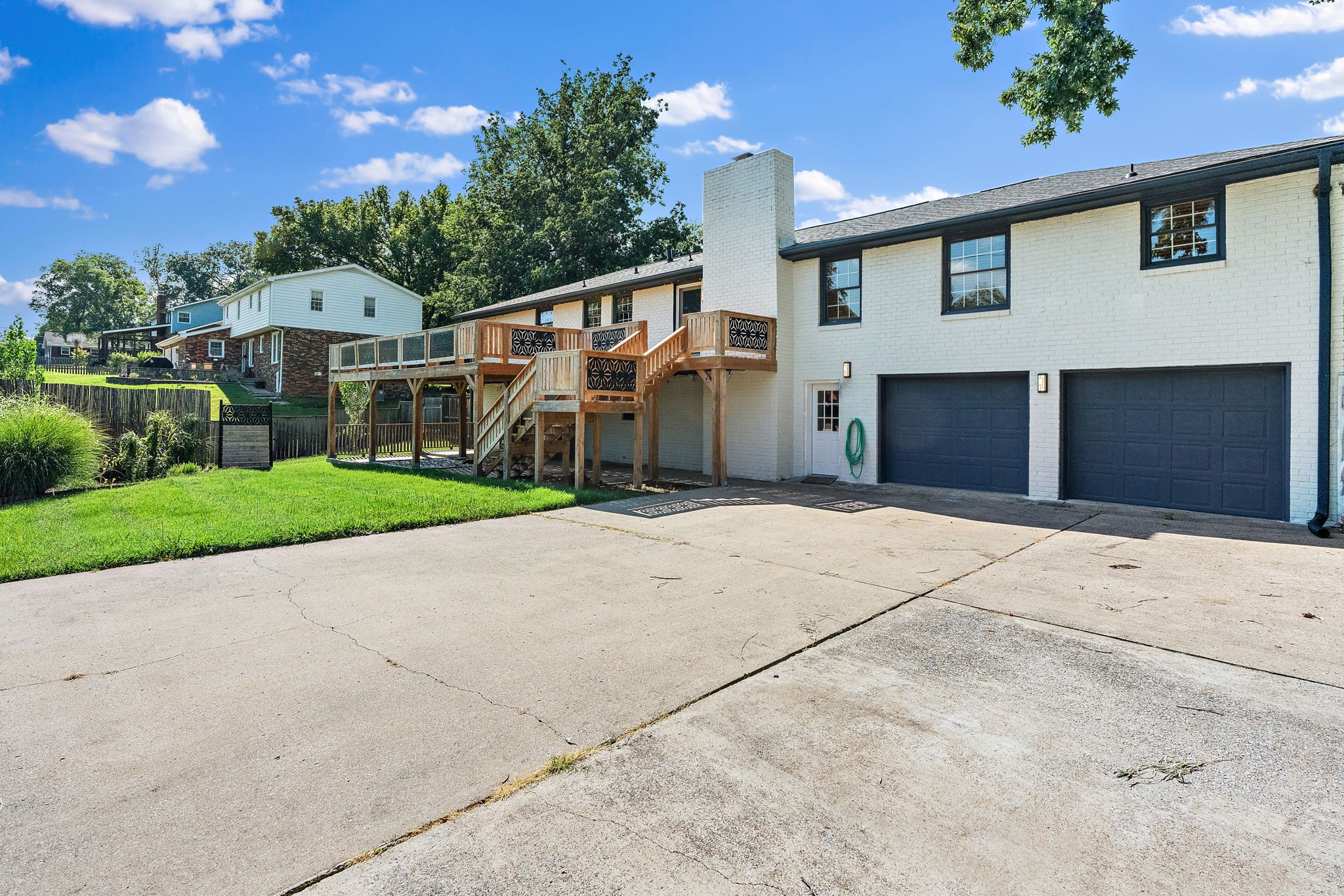 4009 Port Cleburne Ln