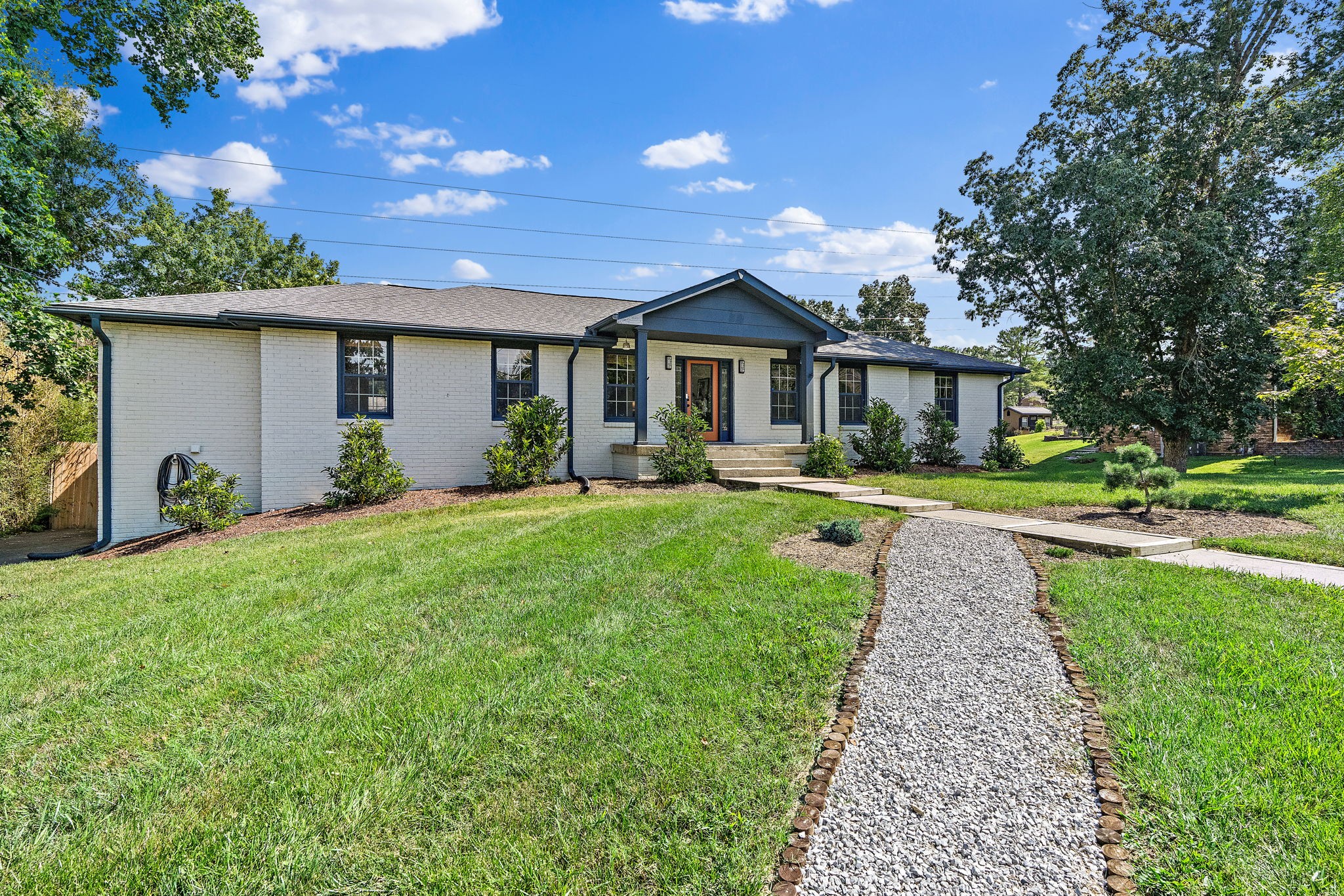 4009 Port Cleburne Ln