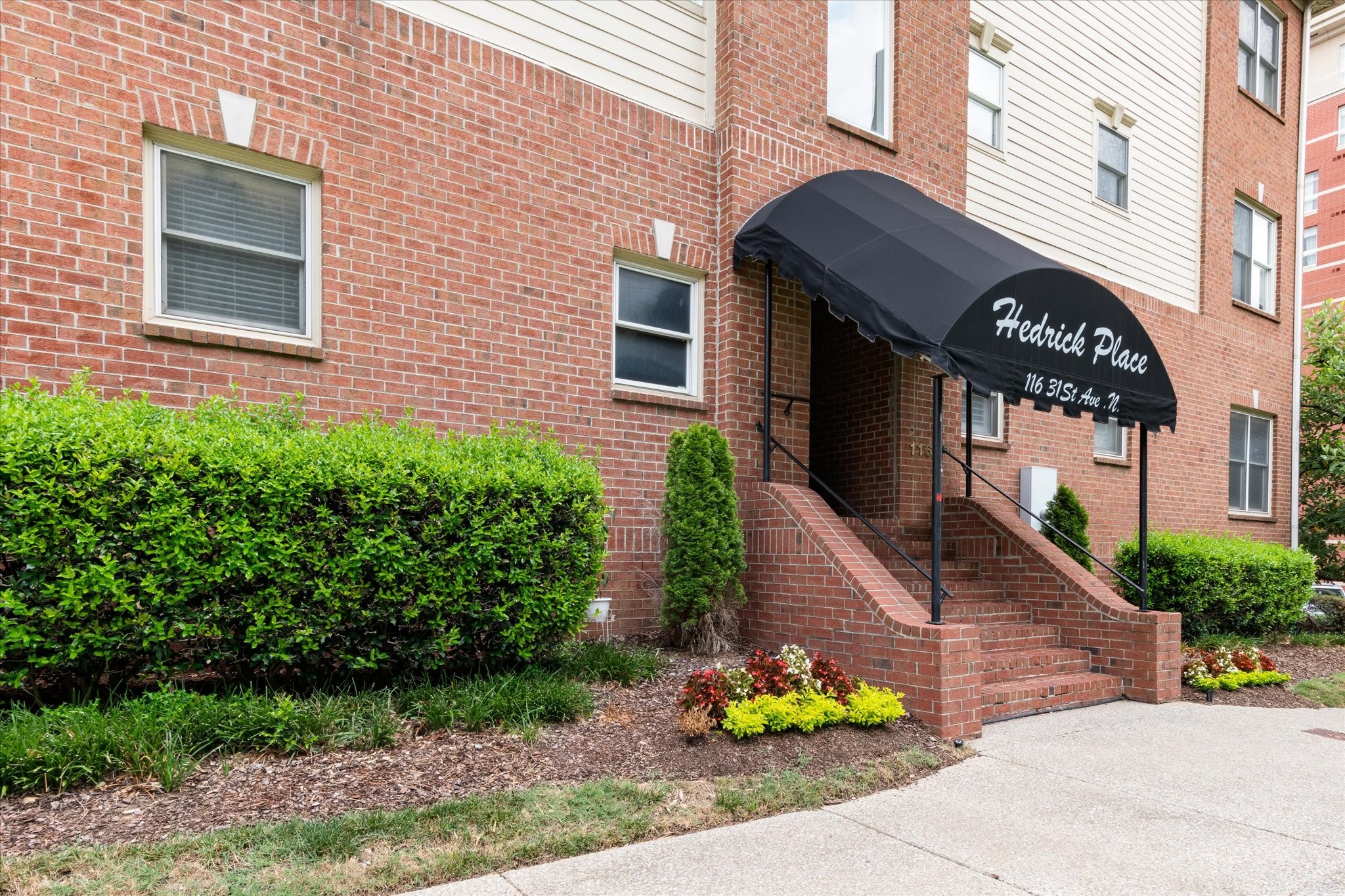 116 31st Ave, N Unit: 208