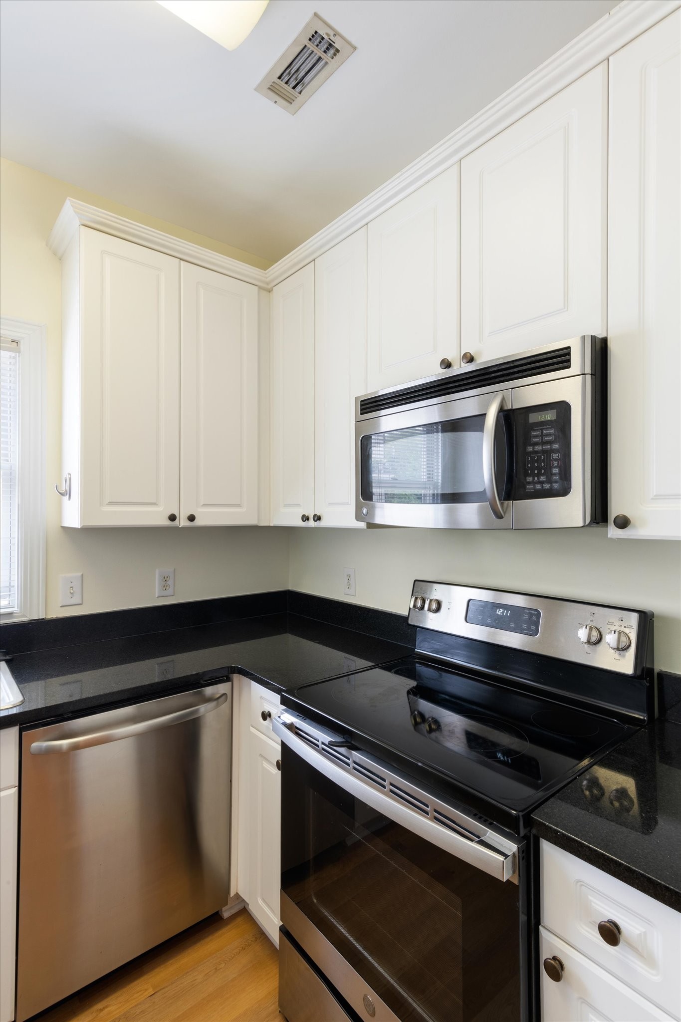 116 31st Ave, N Unit: 208