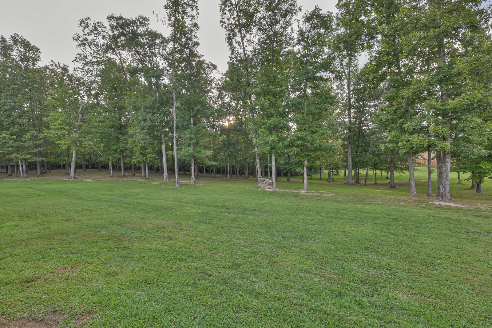 2498 Gourdneck Rd, NW