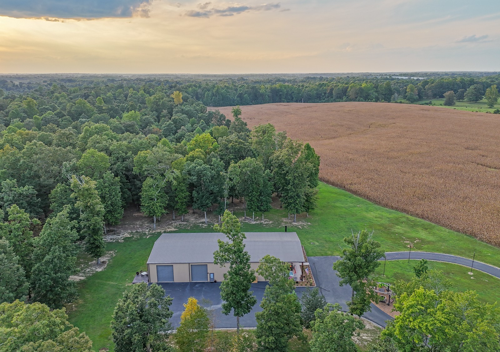 2498 Gourdneck Rd, NW