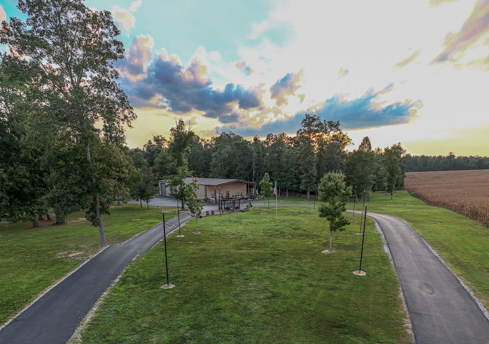 2498 Gourdneck Rd, NW
