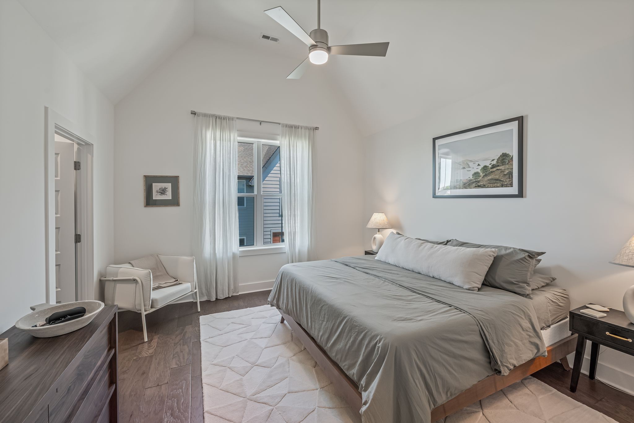 1241 Nations Dr Unit: End Unit