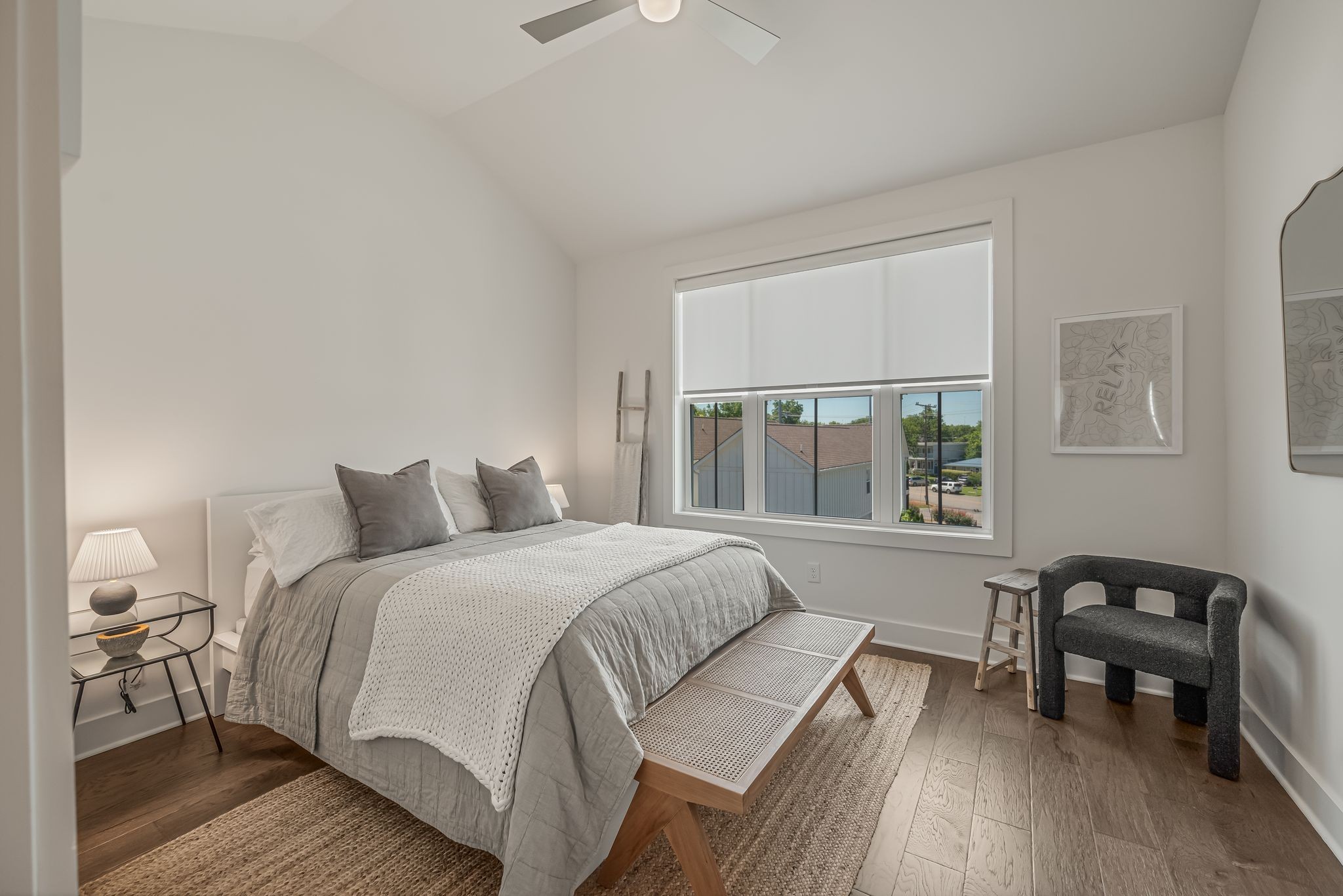 1241 Nations Dr Unit: End Unit