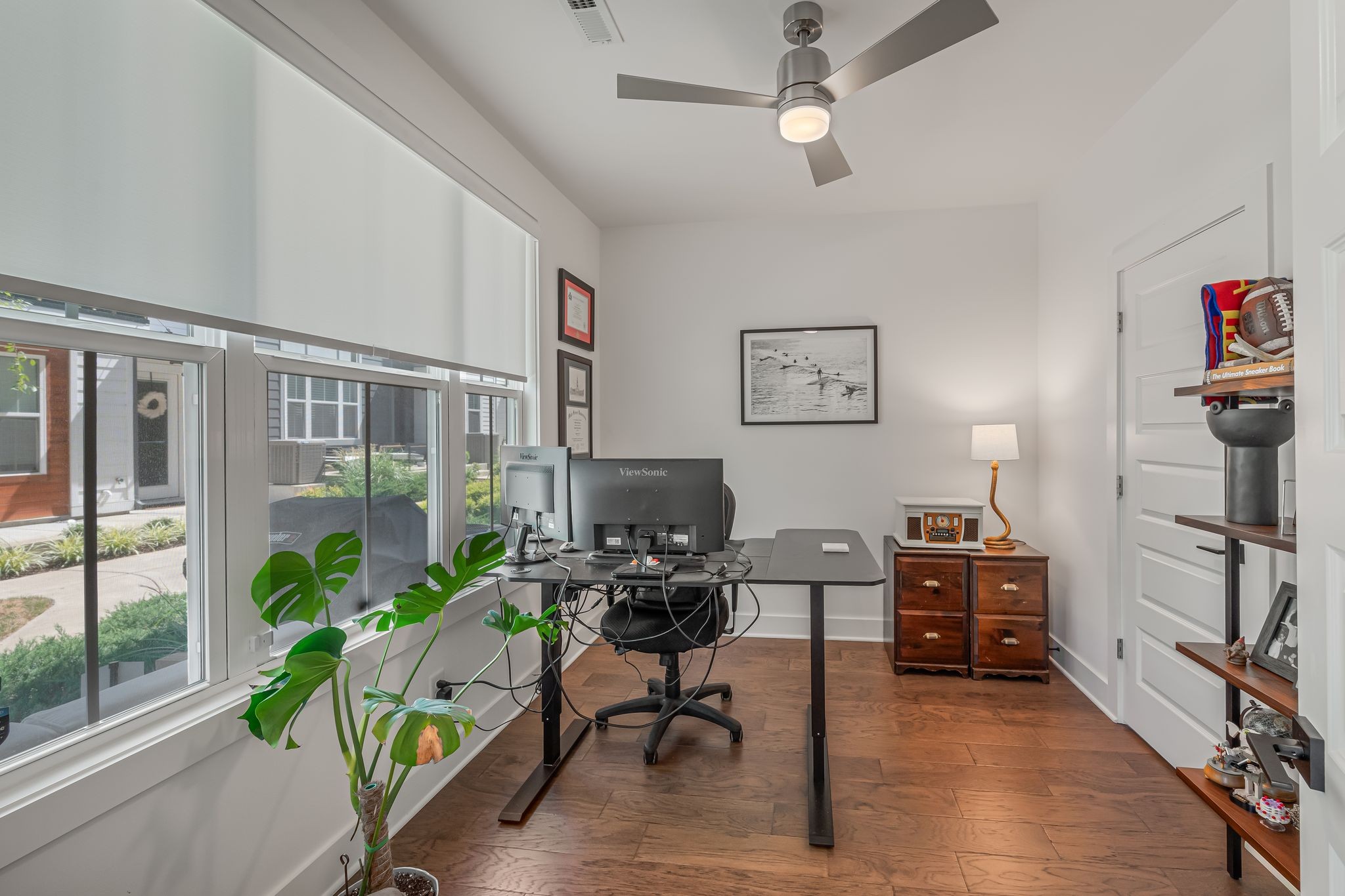 1241 Nations Dr Unit: End Unit