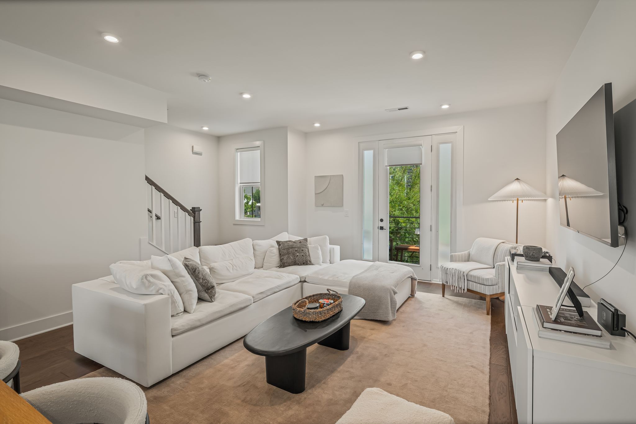1241 Nations Dr Unit: End Unit