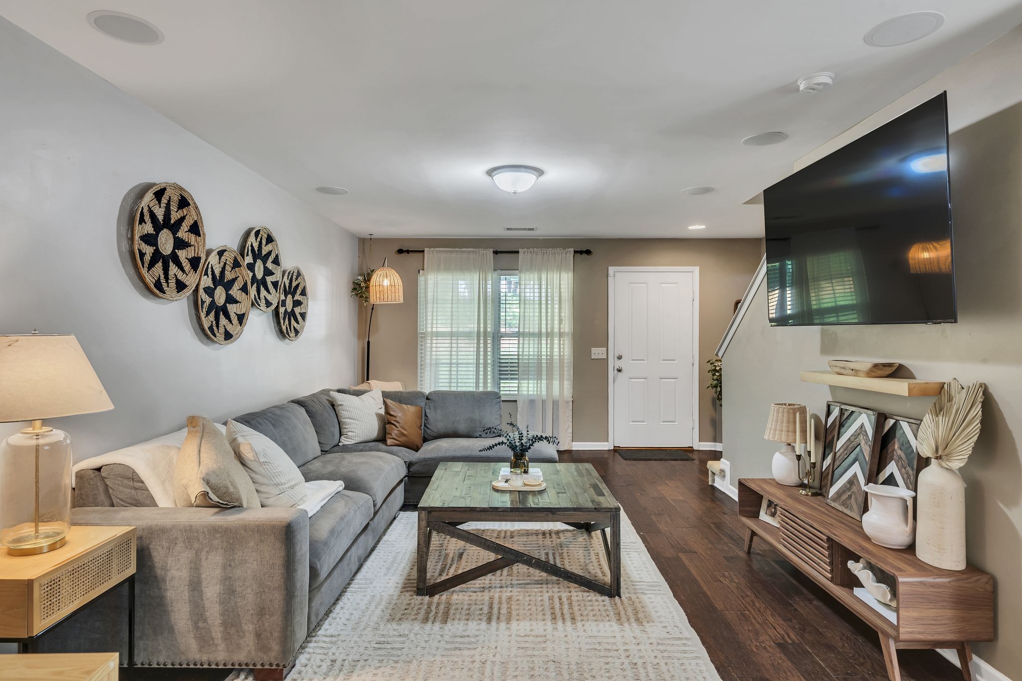 302 Mapleton Aly
