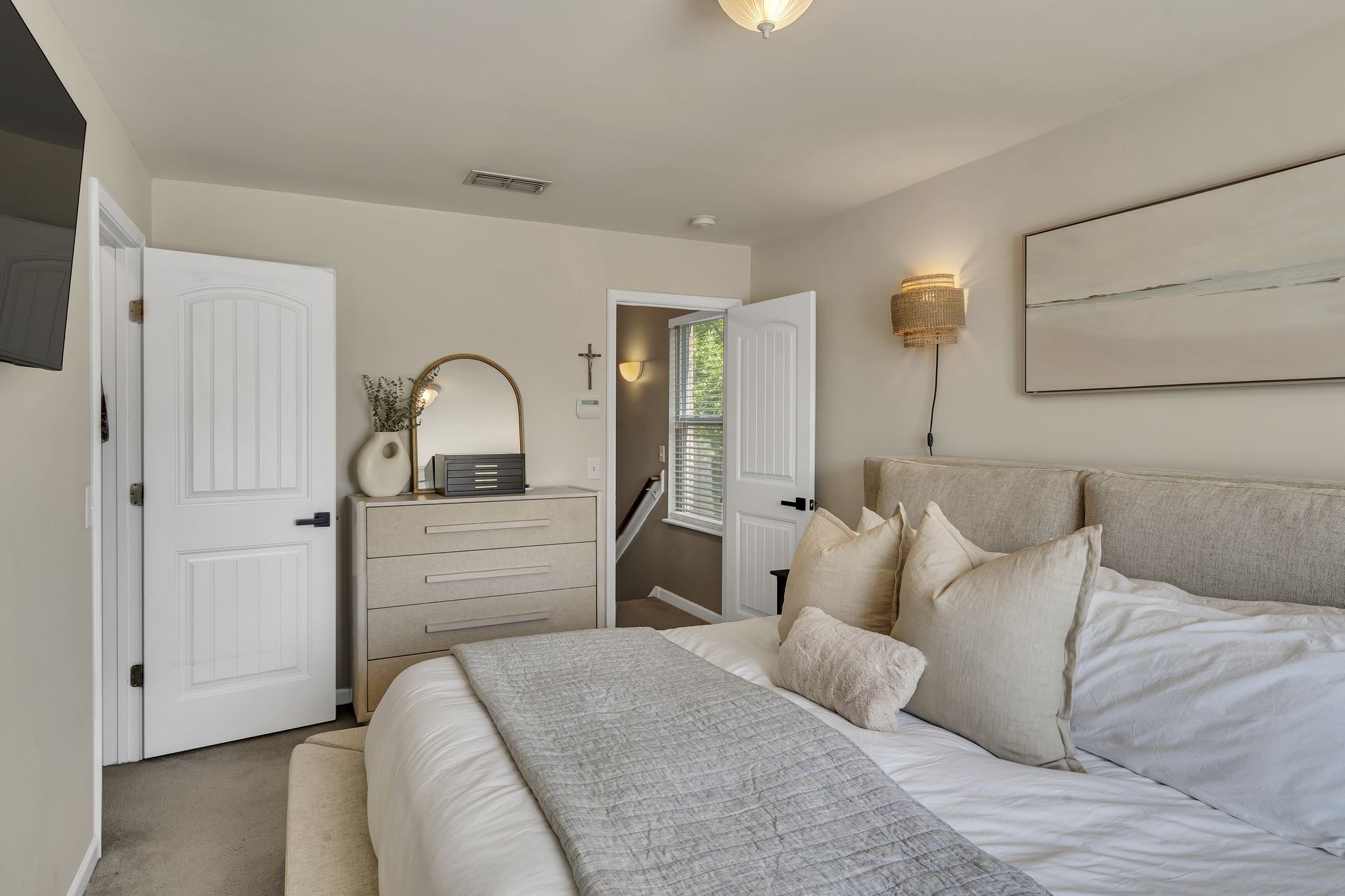 302 Mapleton Aly