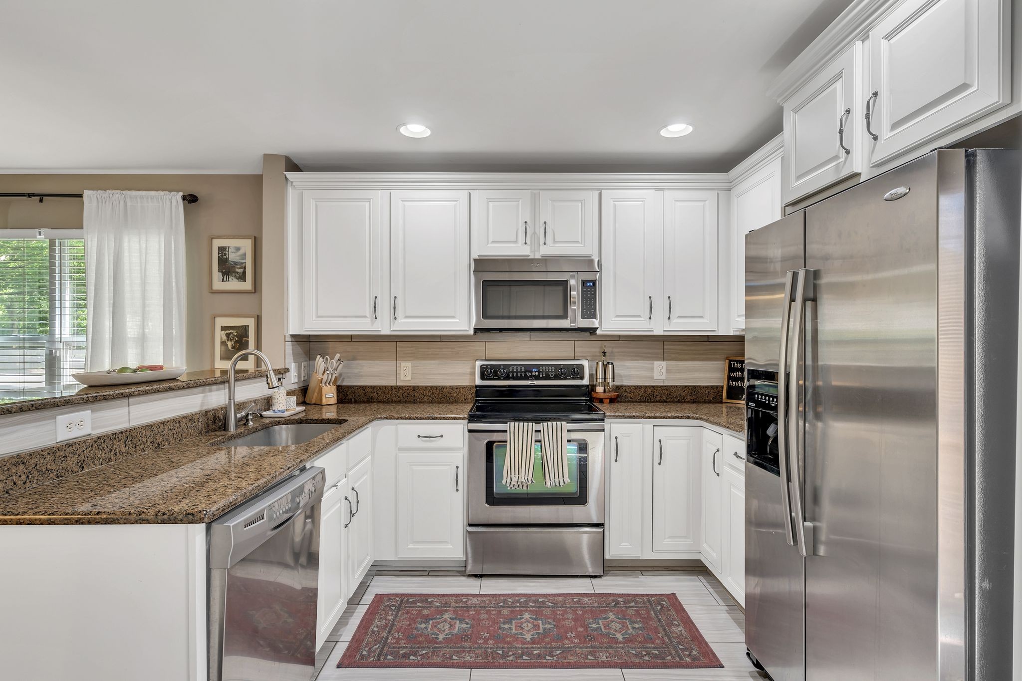 302 Mapleton Aly