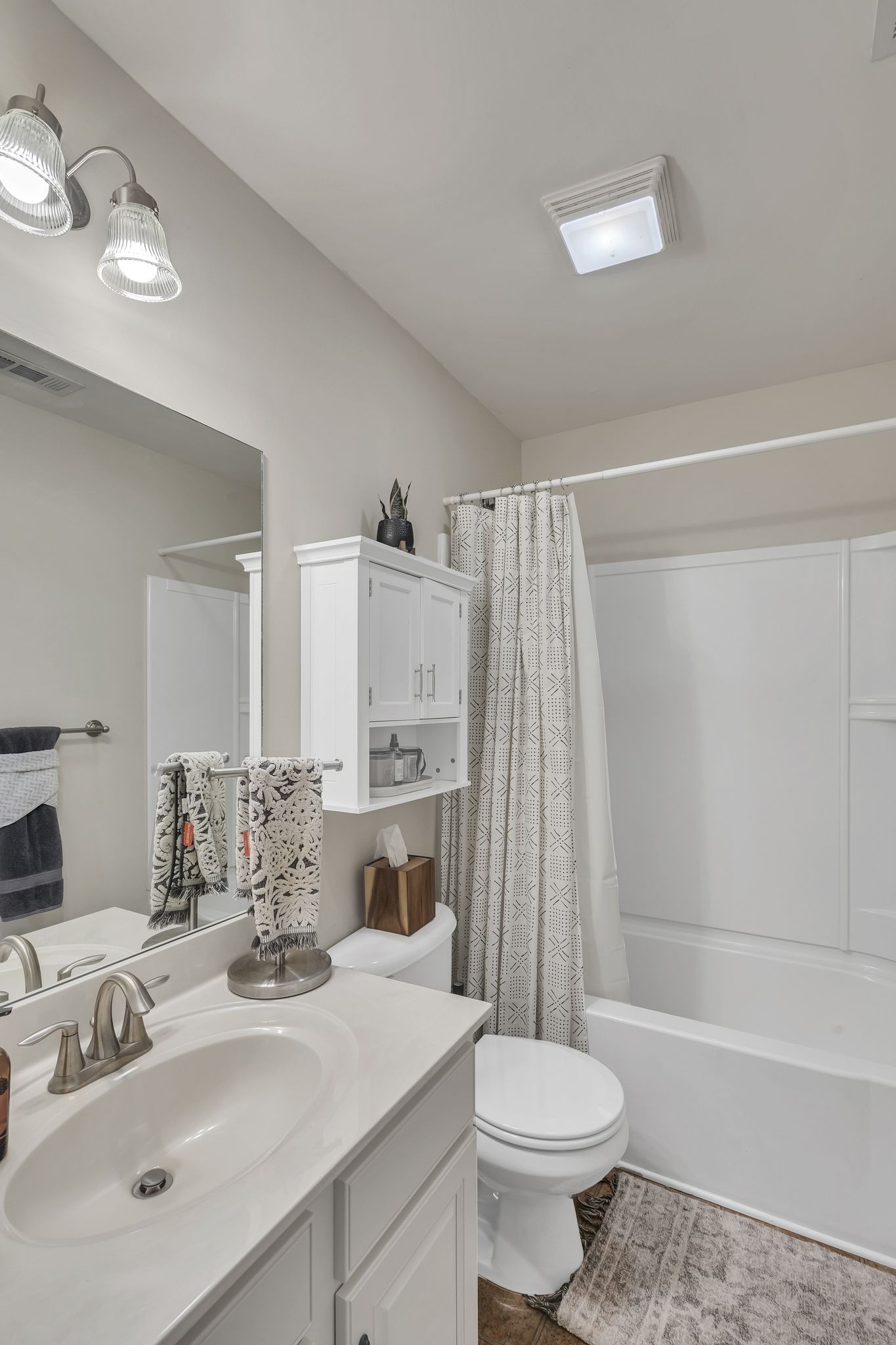 302 Mapleton Aly